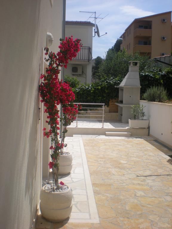 טרוגיר Apartments Oklopcic מראה חיצוני תמונה