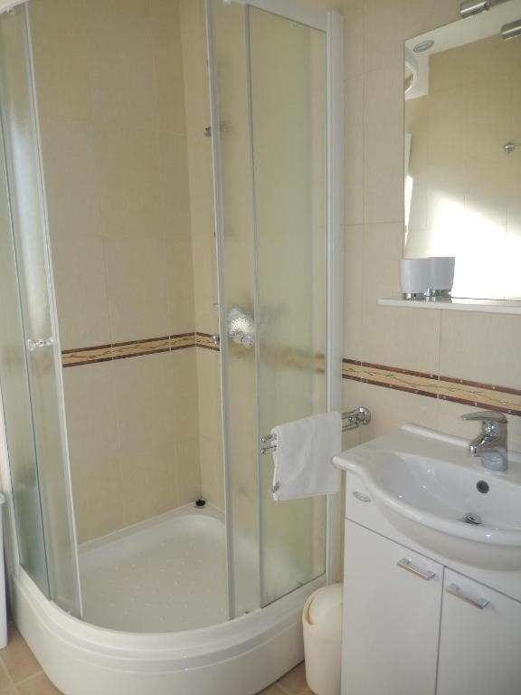 טרוגיר Apartments Oklopcic מראה חיצוני תמונה