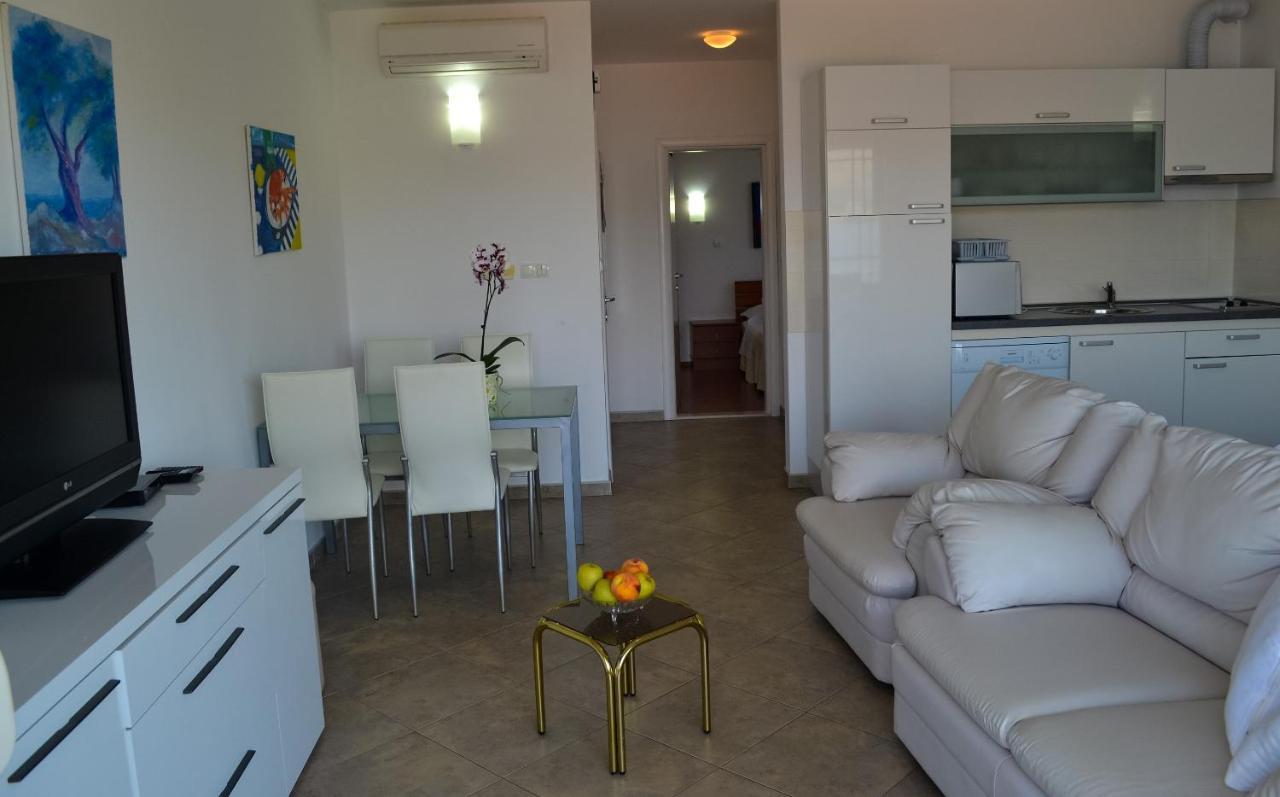 טרוגיר Apartments Oklopcic מראה חיצוני תמונה